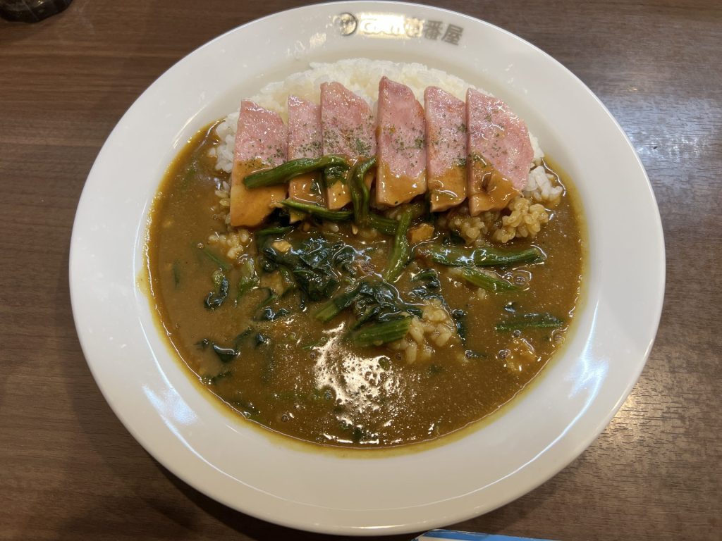 夜はカレー